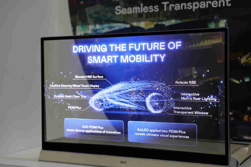 壹号平台凭借着超高亮度和透明度，，，这款30吋透明Micro LED显示器在AR系统与智慧零售具有潜在的应用价值。。。